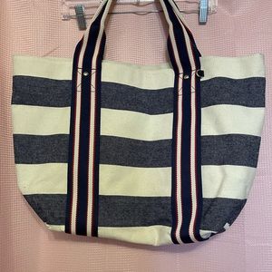 NWT Tommy Hilfiger Canvas Tote red white and blue, nice Spring tote